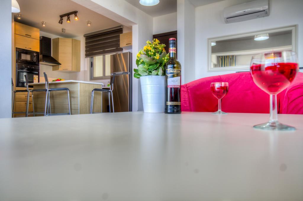 Beachfront Trident Протарас Екстериор снимка