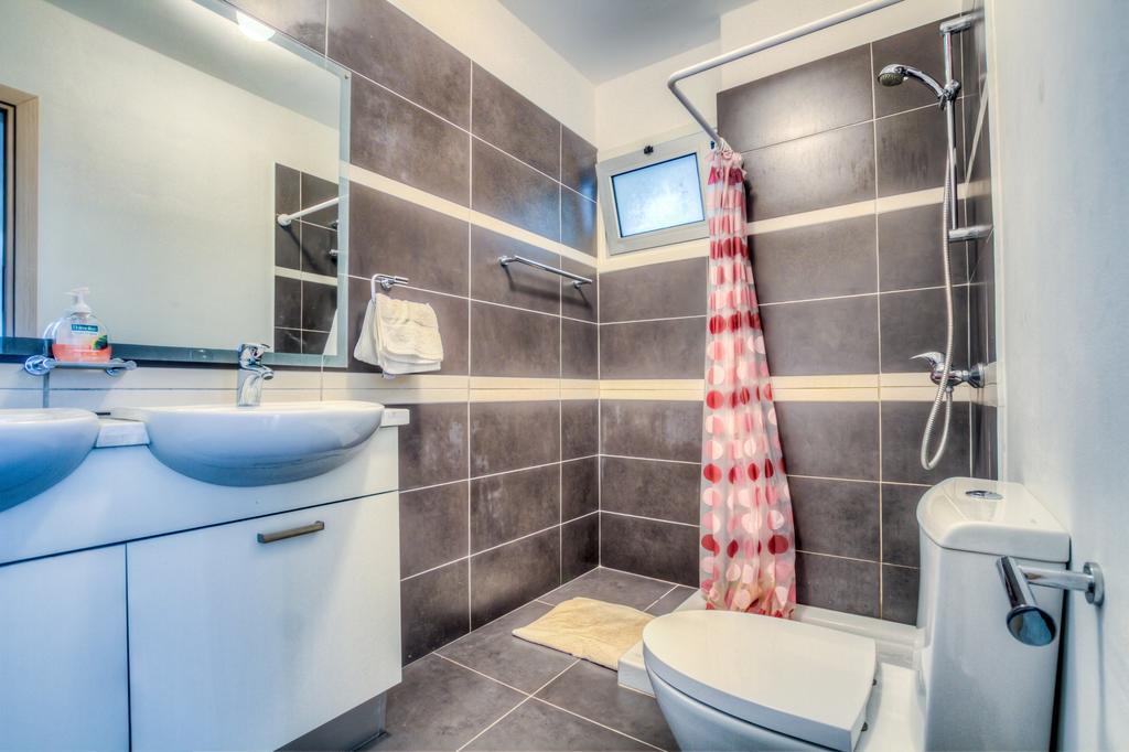 Beachfront Trident Протарас Екстериор снимка