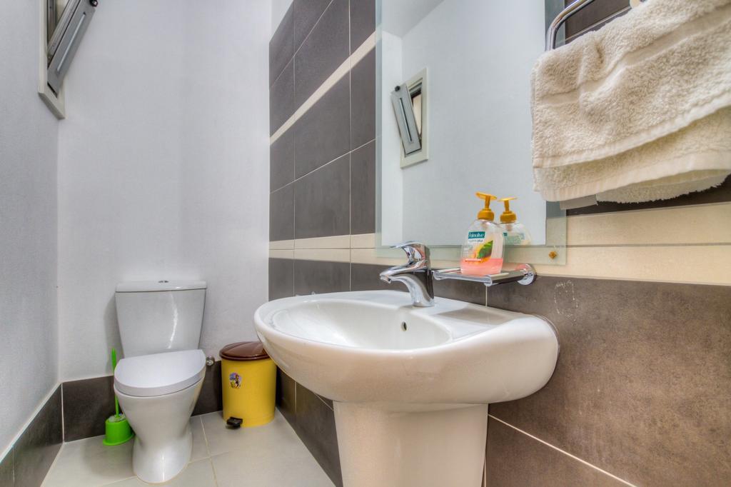 Beachfront Trident Протарас Екстериор снимка