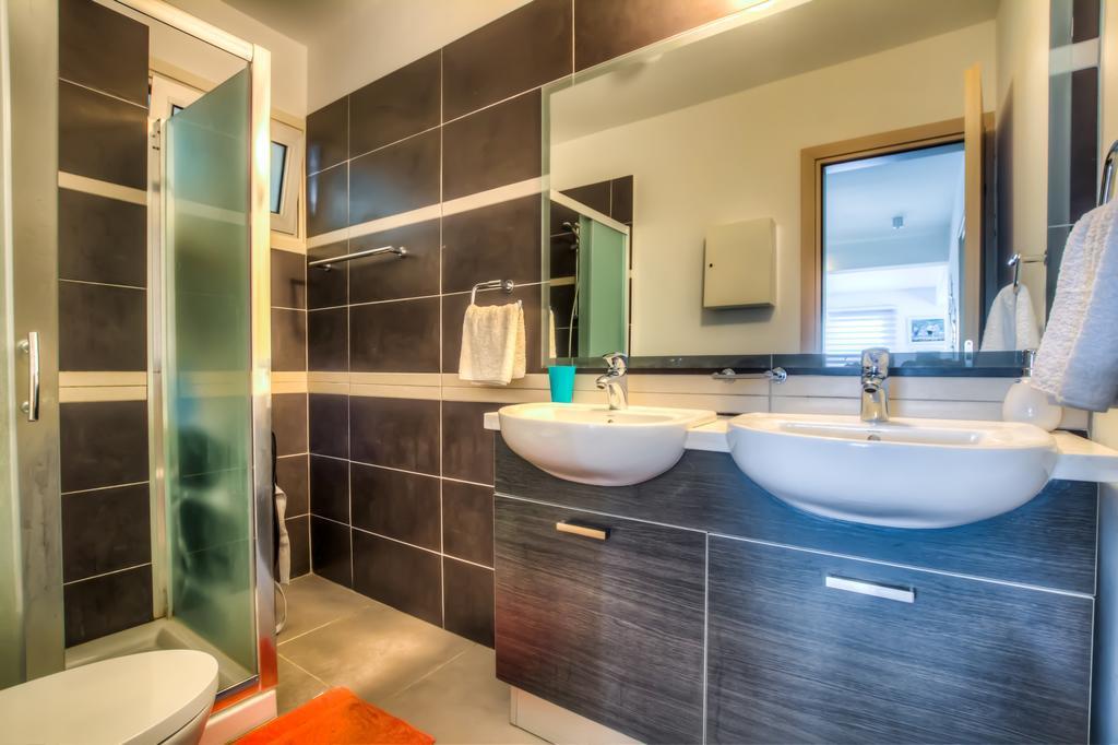 Beachfront Trident Протарас Екстериор снимка