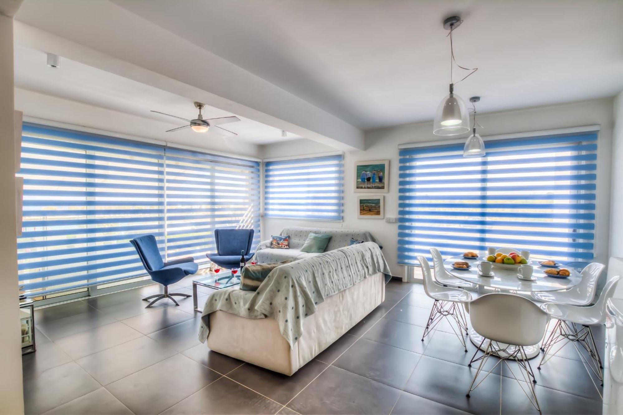 Beachfront Trident Протарас Екстериор снимка