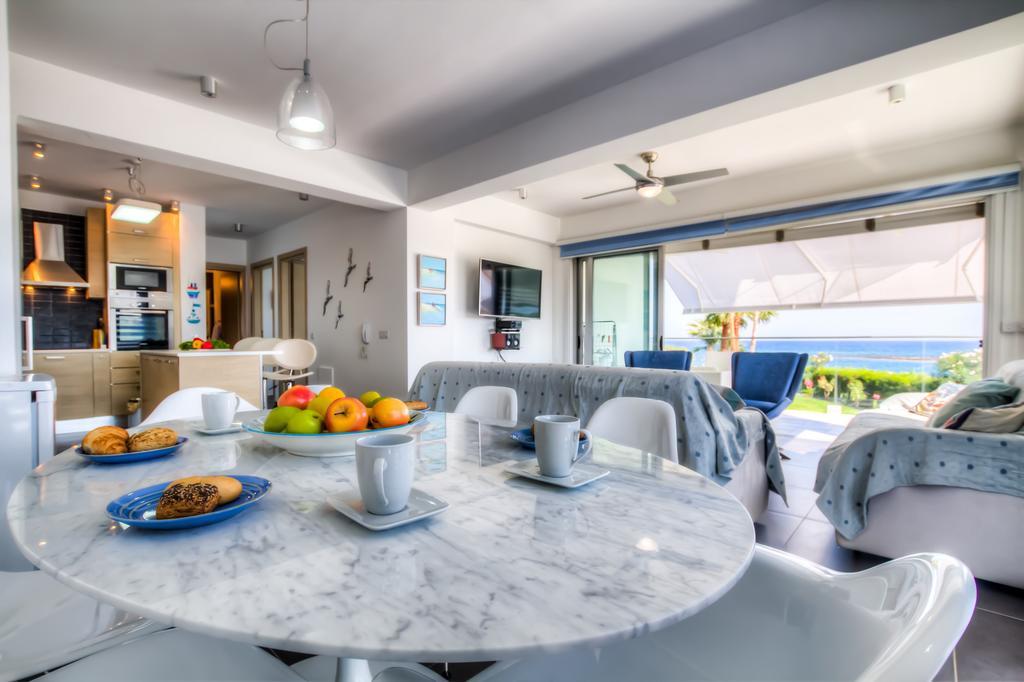 Beachfront Trident Протарас Екстериор снимка